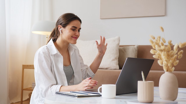 How to Earn Money from Home with the Ultimate Guide in 2020?